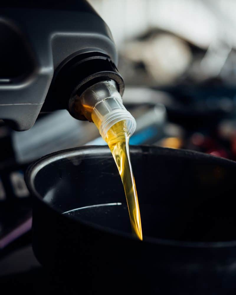 Why Apopka Drivers Choose Freedom Tire for Oil Changes